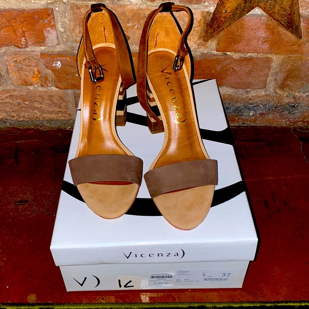 Anthropologie Brand New Mixed-Brown Heels